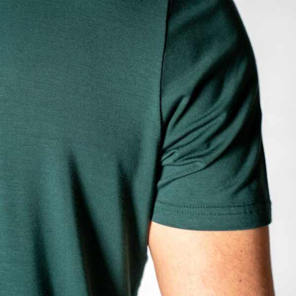 Bambus T-shirt V-hals i grøn til mænd