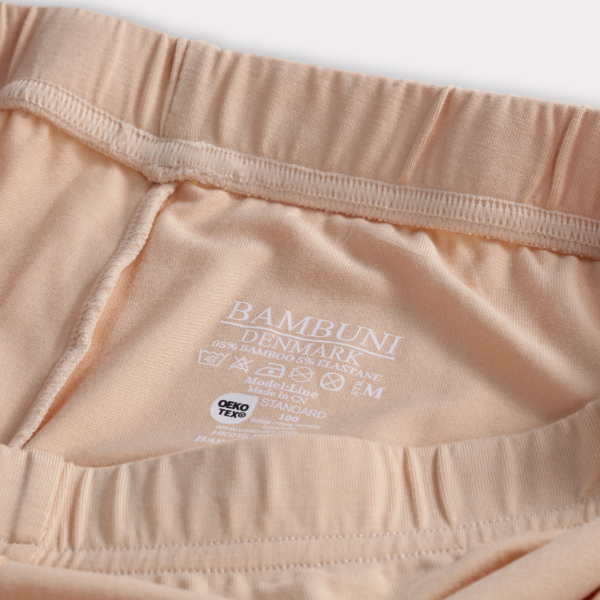 Bambus korte shorts i beige til kvinder fra Bambuni